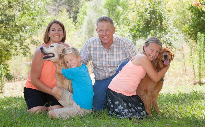 Lifestyle Pet Photography – The Bartels Family